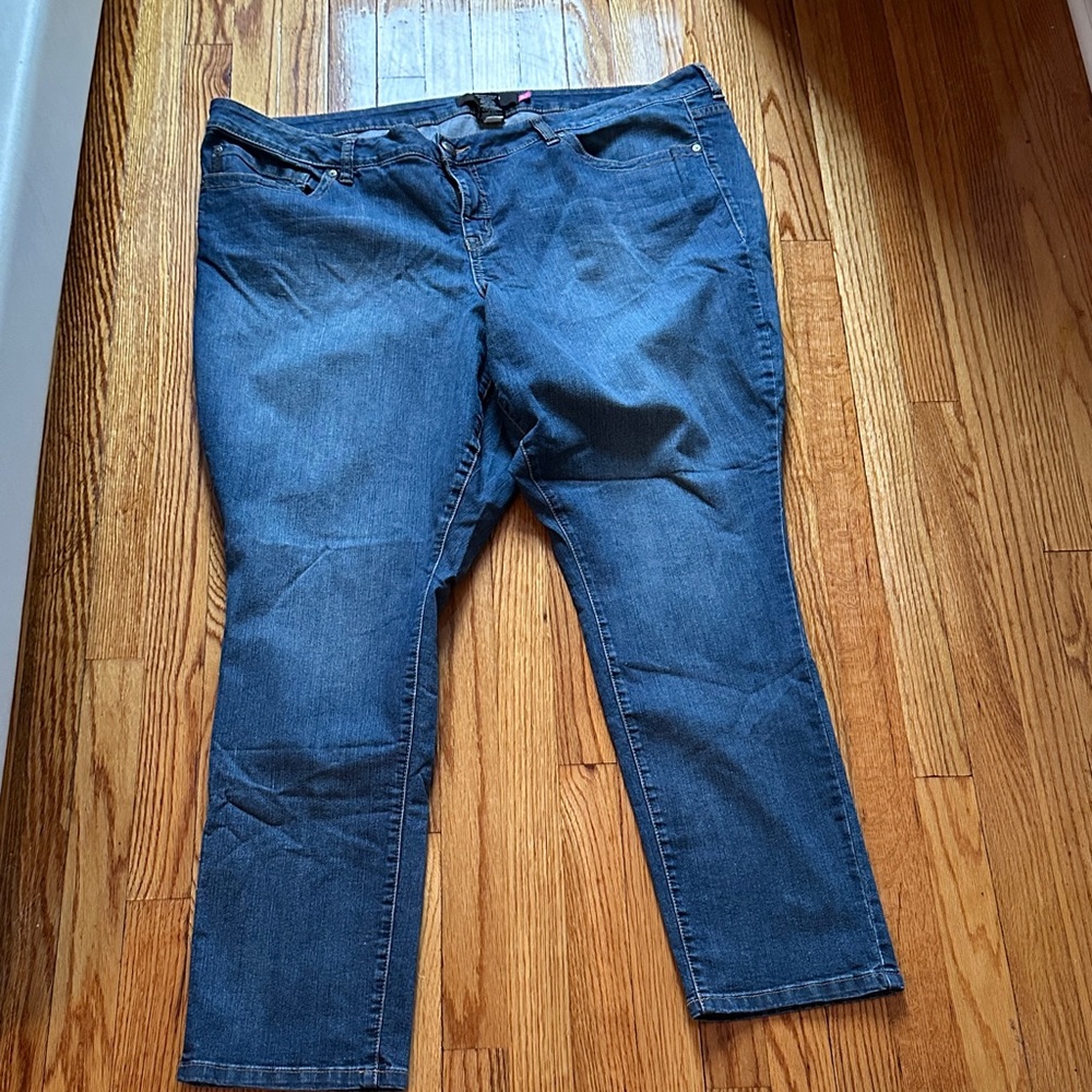 Torrid Denim Women's Straight Leg Stretchy Dark Wash Jeans 28T